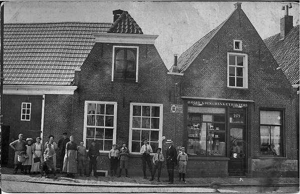 Boerderij van Driezen op de scheiding Bentstraat-Kerkstraat
