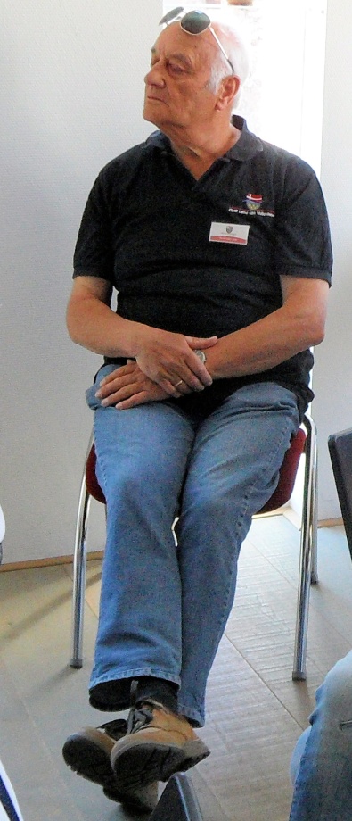 Klaas Boes in 2015 bij de presentatie van het verhaal over zijn jeugd in 'de Olde Doper'